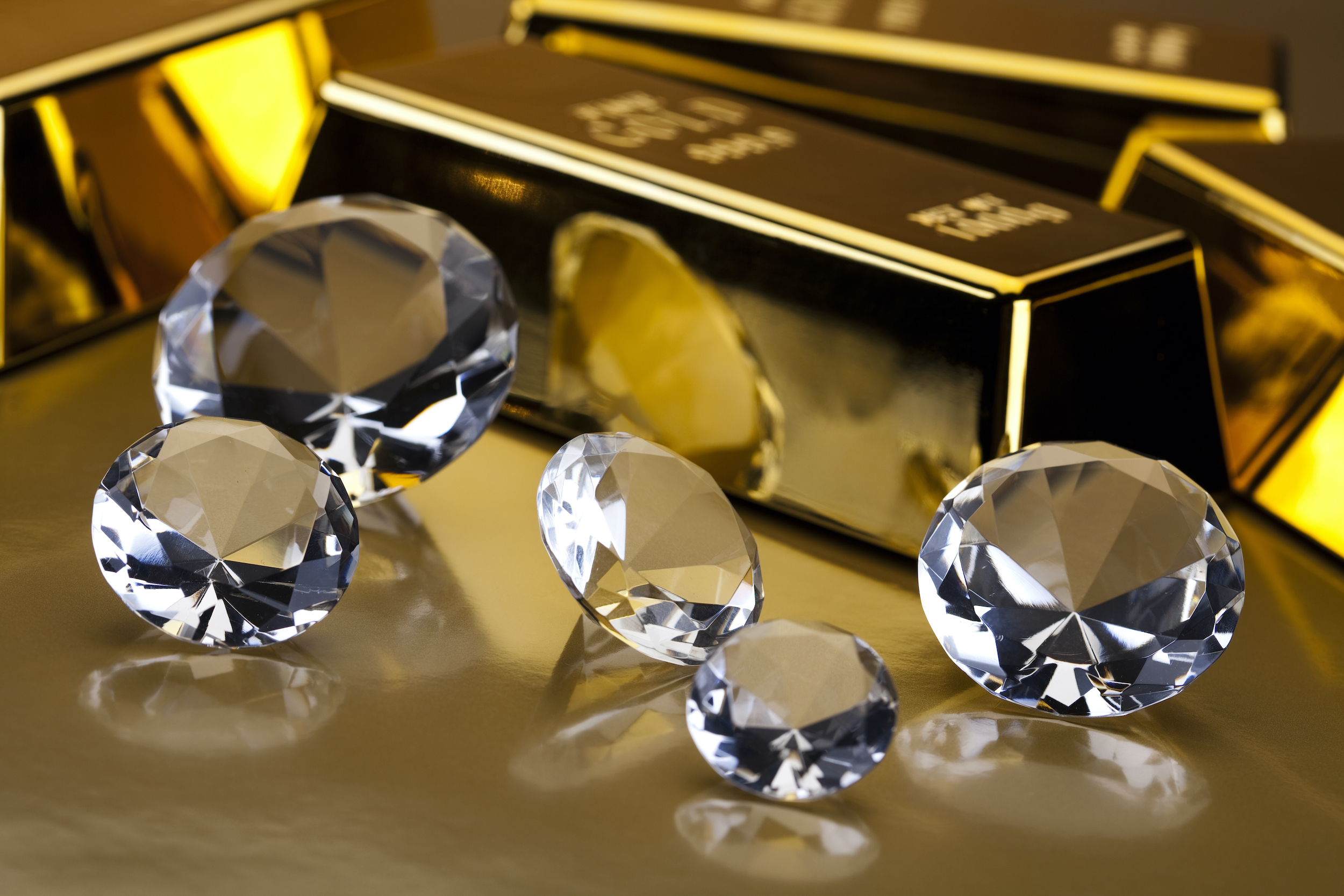gold vs. diamond: which is more expensive? - luxury viewer